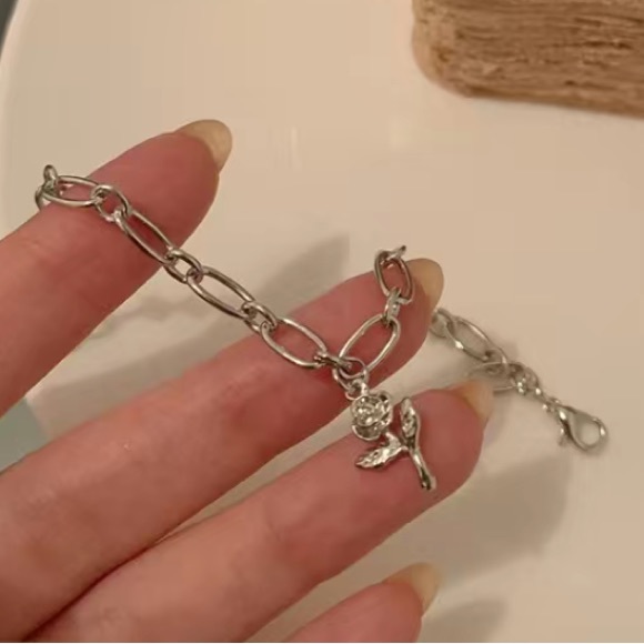 Alt Rose Bracelet Silver Chain Link Charm Flower - Picture 6 of 8